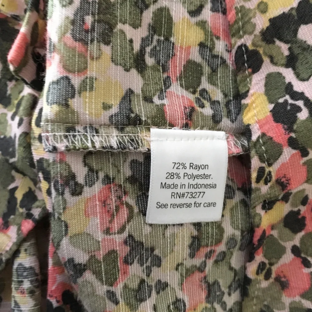 Nine West Floral Print Button Down Shirt Women's Large